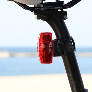 Tylna lampka rowerowa CatEye ViZ 150 B TL-LD800